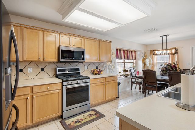 141 Buffalo Creek Drive, Desoto, TX 75115