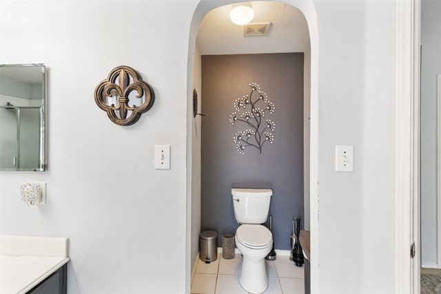 141 Buffalo Creek Drive, Desoto, TX 75115