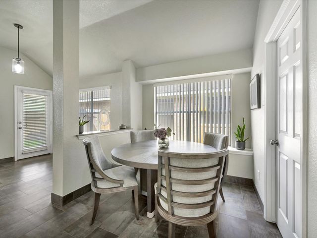 1718 Buckingham Drive, Pasadena, TX 77504