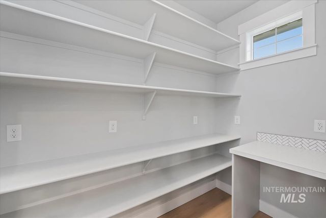 404 Hidden Mill Ct, Middleton, ID 83644