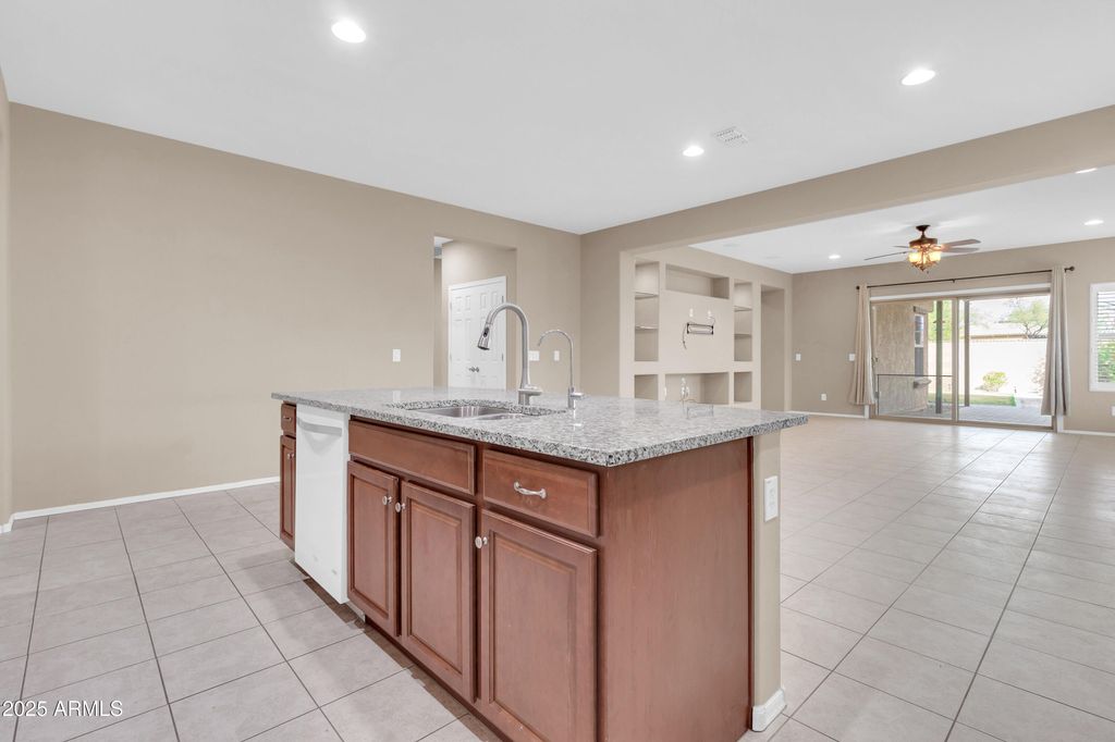 Image 10 of property listing at 5265 S DANTE --, Mesa, AZ 85212