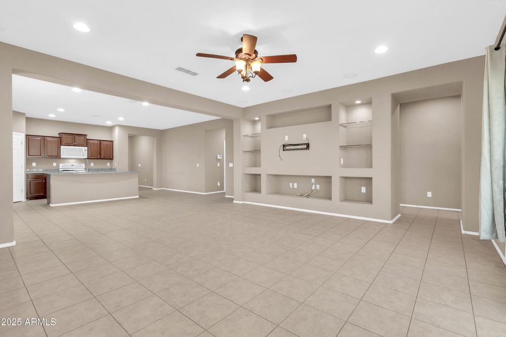 Image 13 of property listing at 5265 S DANTE --, Mesa, AZ 85212