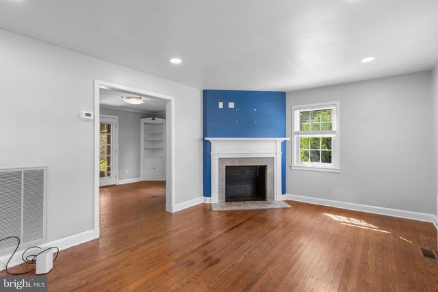30 READ ST, Seaford, DE 19973