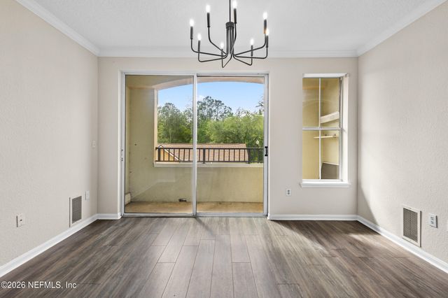 8539 GATE Parkway 9233, Jacksonville, FL 32216