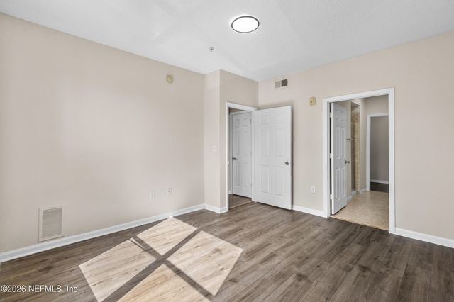 8539 GATE Parkway 9233, Jacksonville, FL 32216