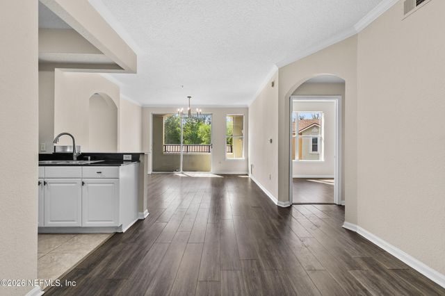 8539 GATE Parkway 9233, Jacksonville, FL 32216
