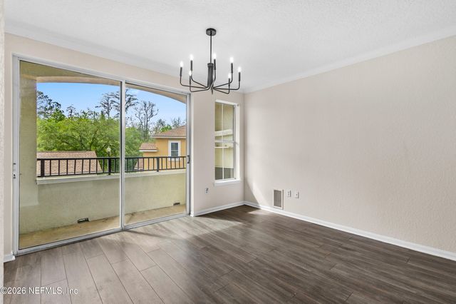 8539 GATE Parkway 9233, Jacksonville, FL 32216