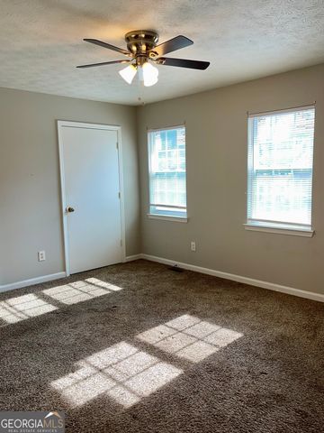 945 Silverwood Drive, Atlanta, GA 30349