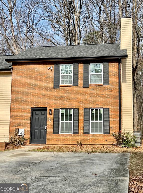 945 Silverwood Drive, Atlanta, GA 30349