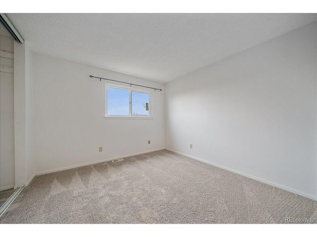 2262 S Jasper Way B, Aurora, CO 80013