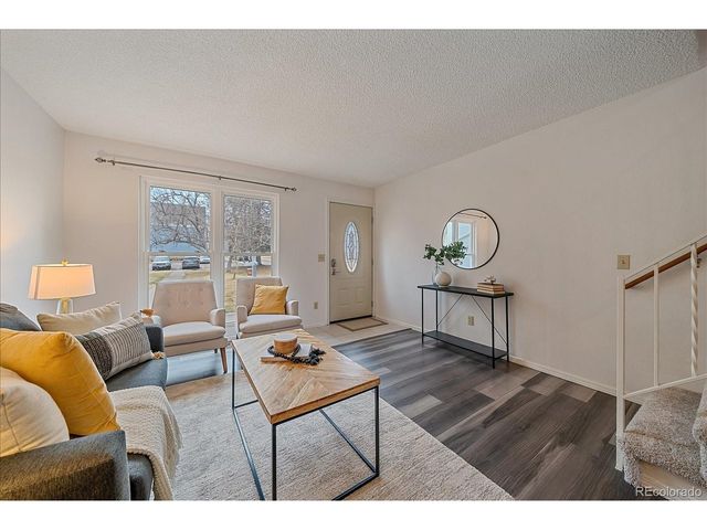 2262 S Jasper Way B, Aurora, CO 80013