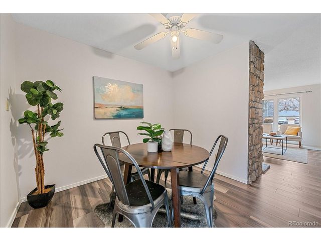 2262 S Jasper Way B, Aurora, CO 80013