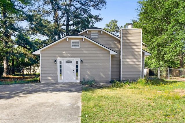 1945 Wordsworth Drive, Fayetteville, NC 28304