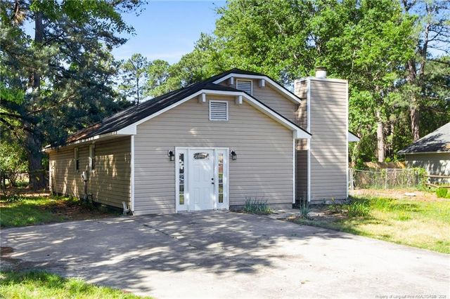 1945 Wordsworth Drive, Fayetteville, NC 28304