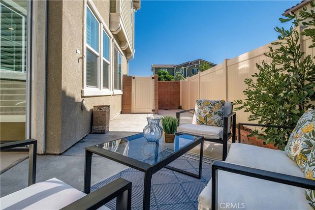 16054 Tanzinite, Chino, CA 91708