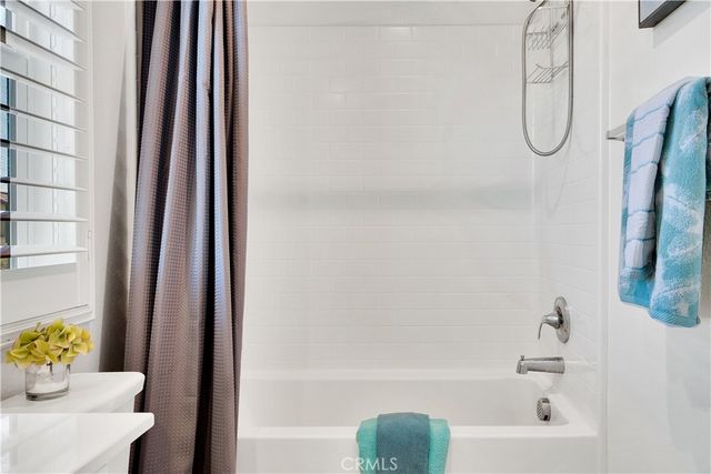 16054 Tanzinite, Chino, CA 91708