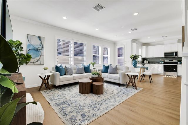 16054 Tanzinite, Chino, CA 91708