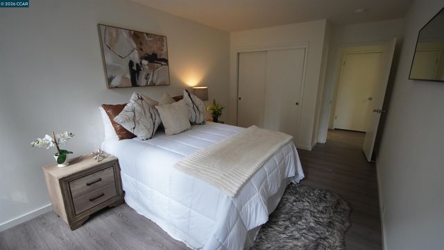 758 Kingston Ave 104, Oakland, CA 94611