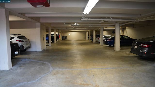 758 Kingston Ave 104, Oakland, CA 94611