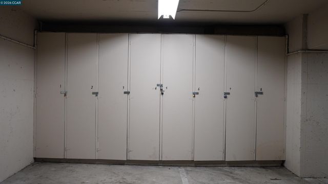 758 Kingston Ave 104, Oakland, CA 94611