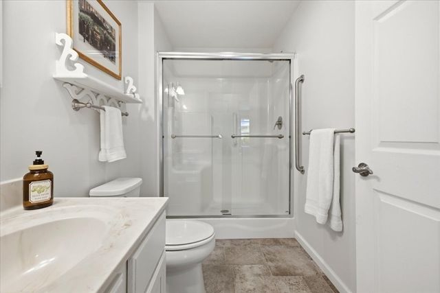 85 Lewis Ave 85, Walpole, MA 02081