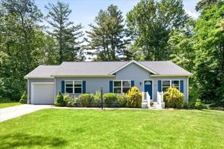 85 Lewis Ave 85, Walpole, MA 02081