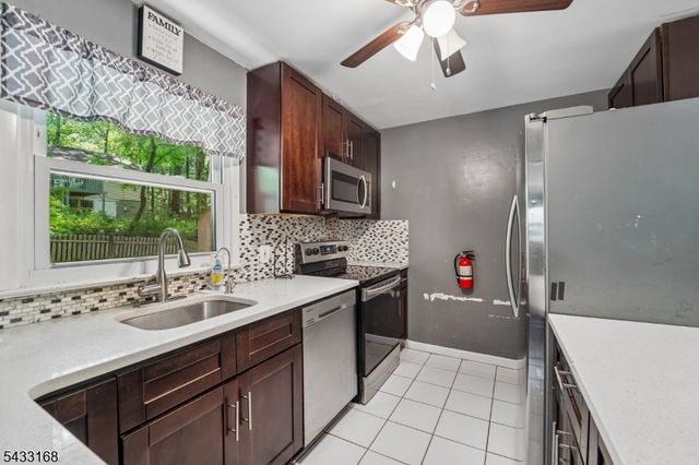 51 Lonaconing Rd, Vernon Twp., NJ 07422