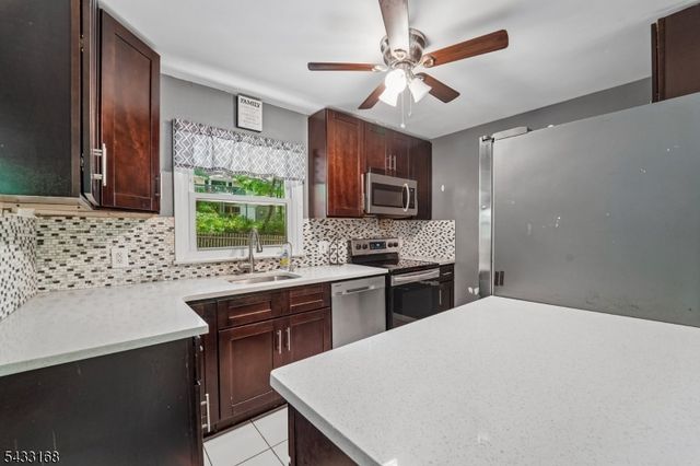 51 Lonaconing Rd, Vernon Twp., NJ 07422