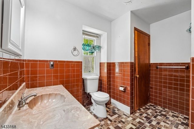51 Lonaconing Rd, Vernon Twp., NJ 07422