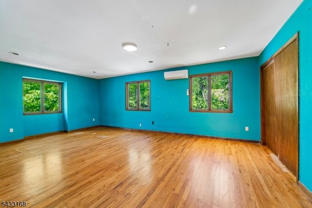 51 Lonaconing Rd, Vernon Twp., NJ 07422