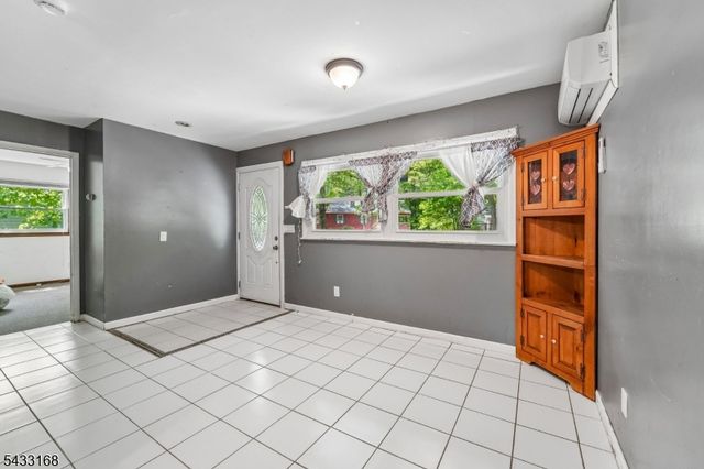 51 Lonaconing Rd, Vernon Twp., NJ 07422