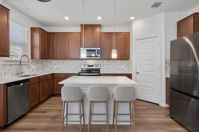 1032 Santiam ST, Georgetown, TX 78626