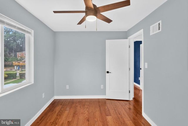 2218 FARRINGTON AVE, Alexandria, VA 22303
