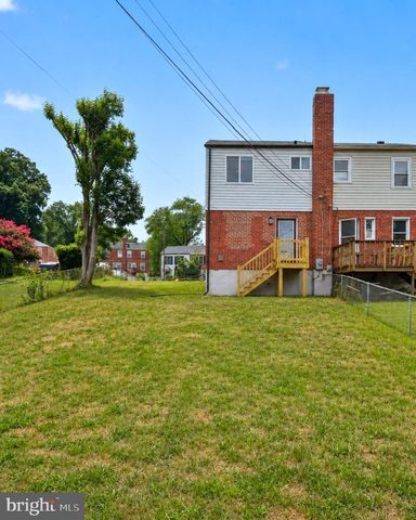2218 FARRINGTON AVE, Alexandria, VA 22303