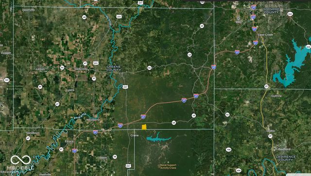 2 E Scotland Road, Bloomfield, IN 47424