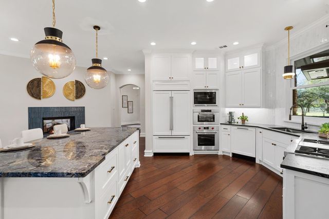 11302 Lake Forest Drive, Conroe, TX 77384