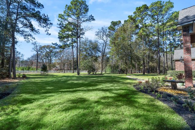 11302 Lake Forest Drive, Conroe, TX 77384