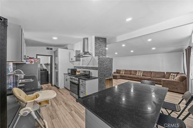 9417 Mango, Fontana, CA 92335