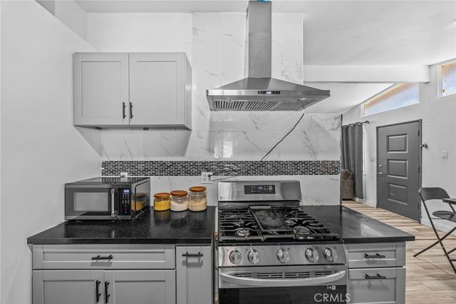 9417 Mango, Fontana, CA 92335
