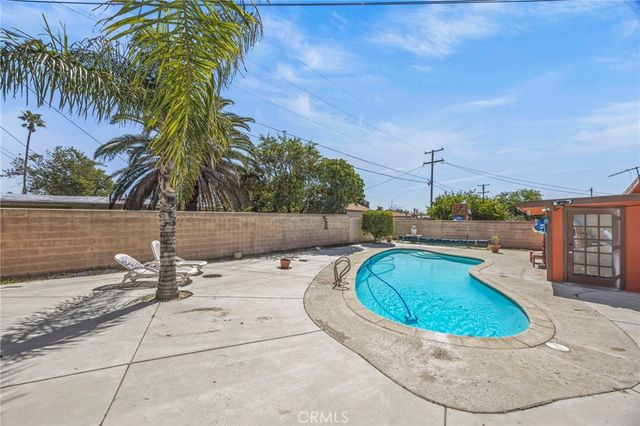 9417 Mango, Fontana, CA 92335