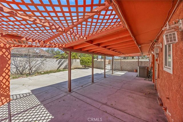 9417 Mango, Fontana, CA 92335