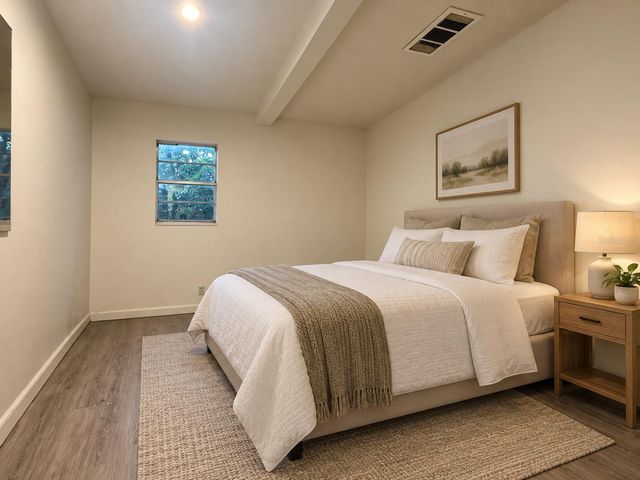 322 N WEKIWA SPRINGS ROAD, Apopka, FL 32703