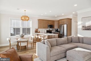 40 EVERGREEN LN, Phoenixville, PA 19460