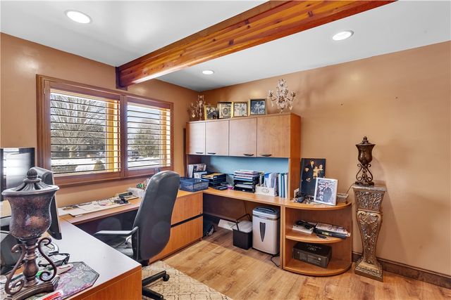 204 S Links Avenue, Twp Of But Ne, PA 16001