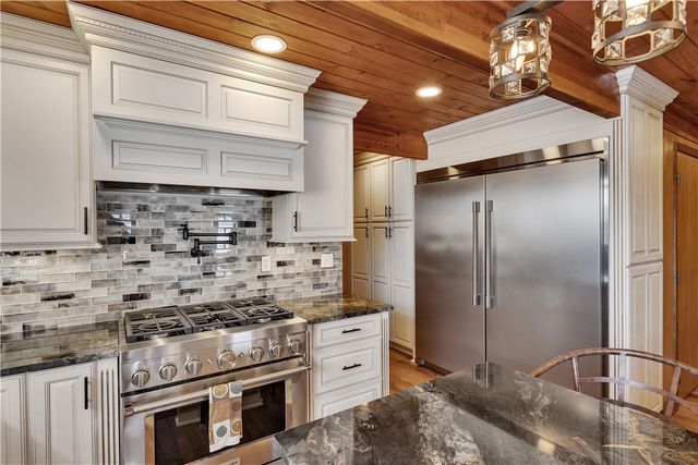 204 S Links Avenue, Twp Of But Ne, PA 16001