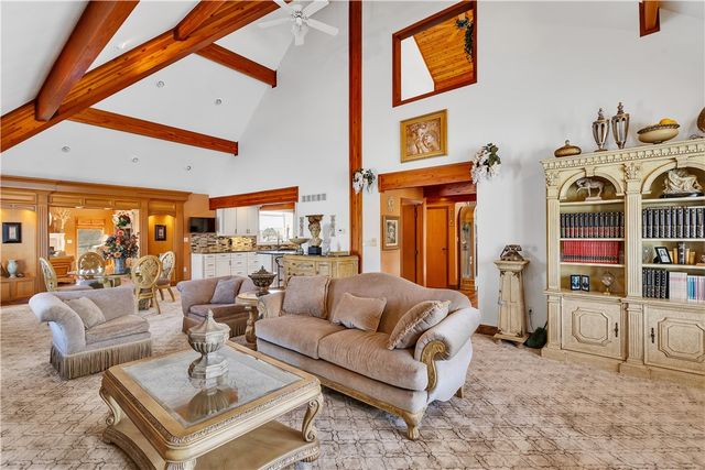 204 S Links Avenue, Twp Of But Ne, PA 16001