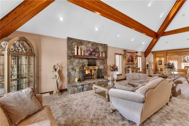 204 S Links Avenue, Twp Of But Ne, PA 16001