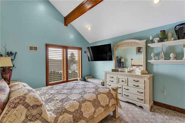 204 S Links Avenue, Twp Of But Ne, PA 16001