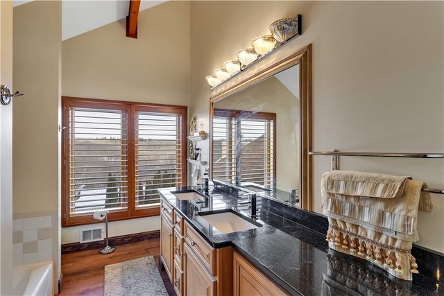 204 S Links Avenue, Twp Of But Ne, PA 16001