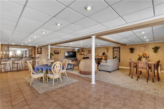 204 S Links Avenue, Twp Of But Ne, PA 16001